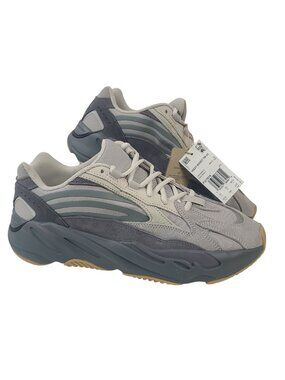 NEW Adidas Yeezy Boost 700 V2 Gray Sneakers Mens Size 10.5 Ortholite Insole